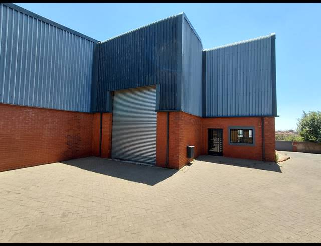 190M² WAREHOUSE TO LET IN CLAYVILLE